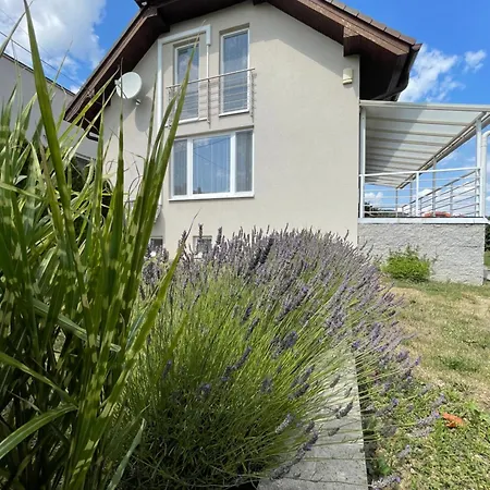 House 2 Ferienhaus *